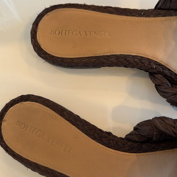 Bottega Veneta Brown Woven Sandals - Picture 2 of 7